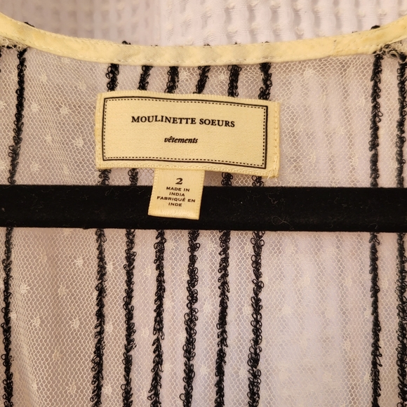 Embroidered mesh tunic top, size 2 - Picture 3 of 4